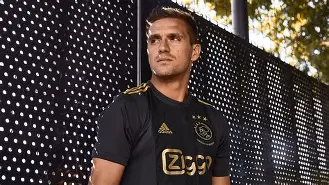 星空体育中国-暗区突围男团阿贾克斯图片